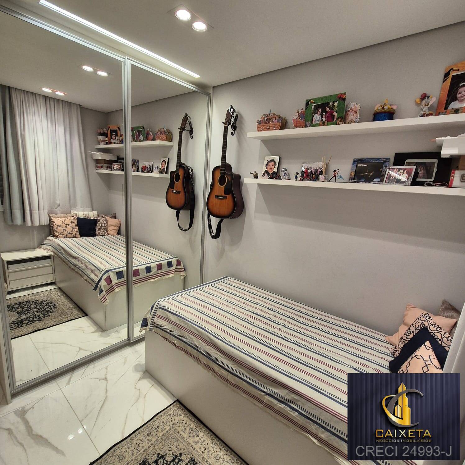 Apartamento à venda com 3 quartos, 107m² - Foto 11