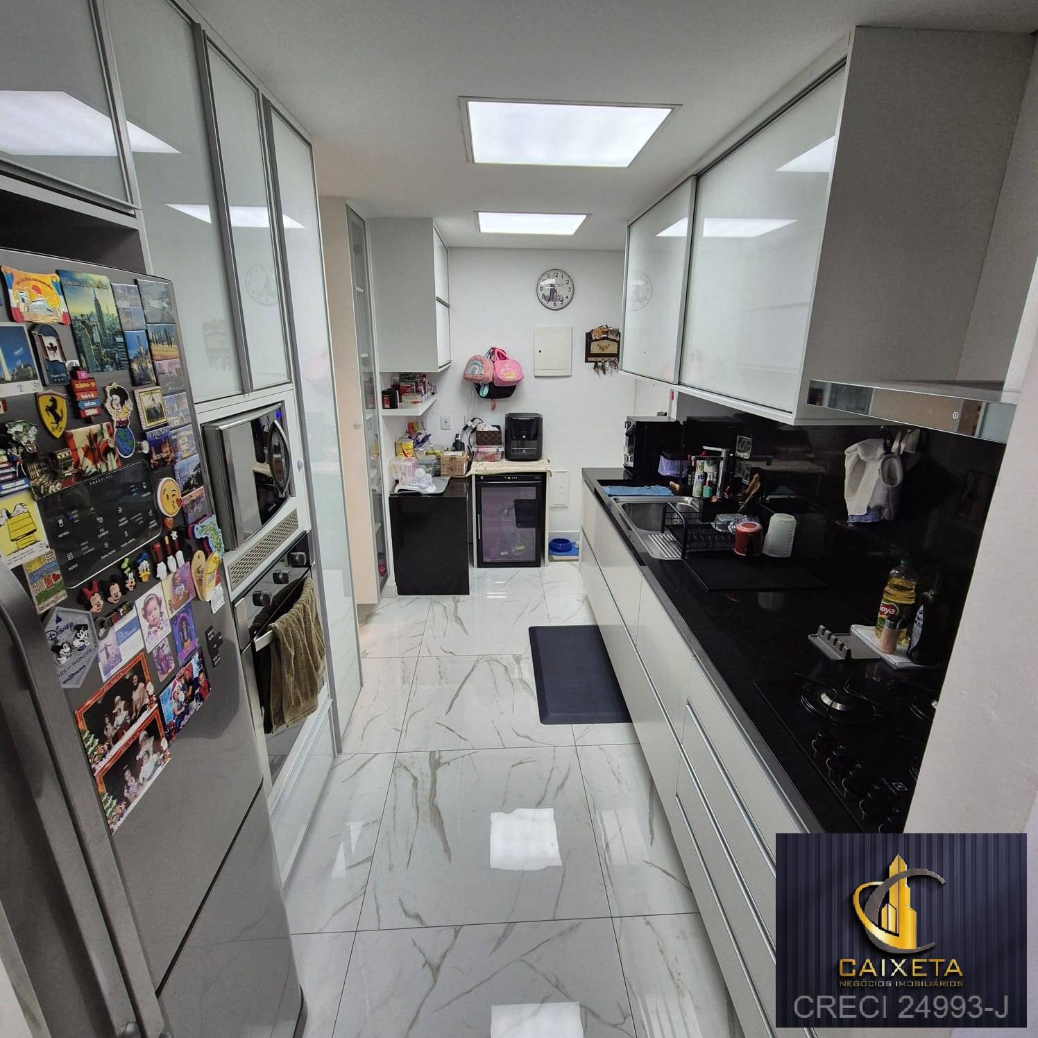 Apartamento à venda com 3 quartos, 107m² - Foto 7