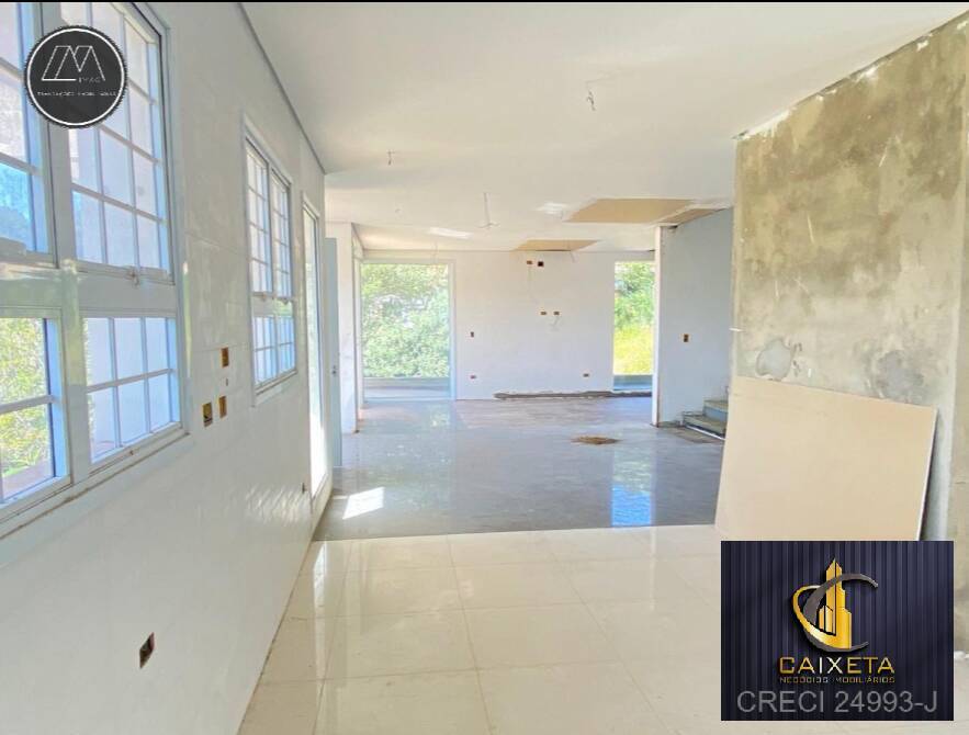 Sítio, 4 quartos, 2500 m² - Foto 1