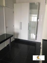 Apartamento para Venda em Santana de Parnaíba - 4