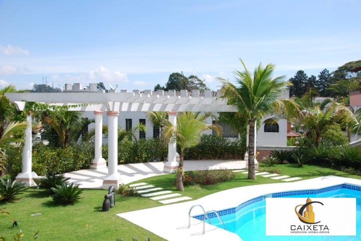 Pergolado e piscina