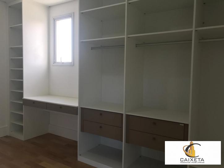 Casa para Venda em Santana de Parnaíba - 3