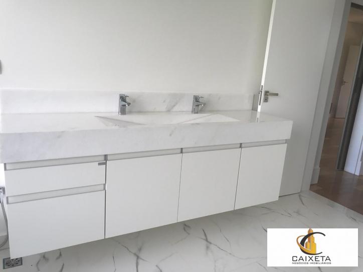 Casa para Venda em Santana de Parnaíba - 4