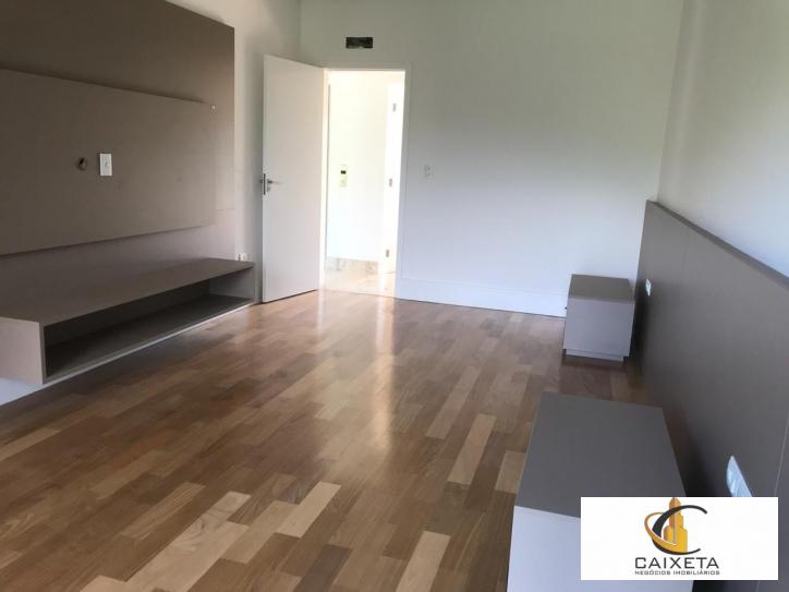 Casa para Venda em Santana de Parnaíba - 10
