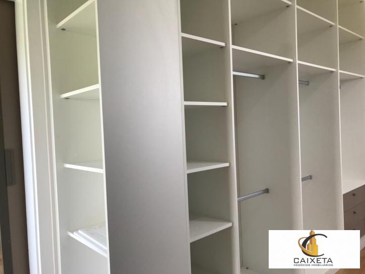 Casa para Venda em Santana de Parnaíba - 14
