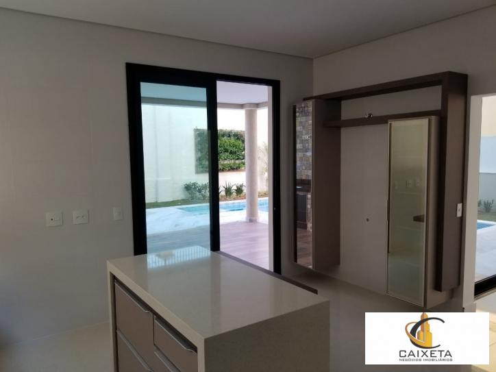 Casa para Venda em Santana de Parnaíba - 7
