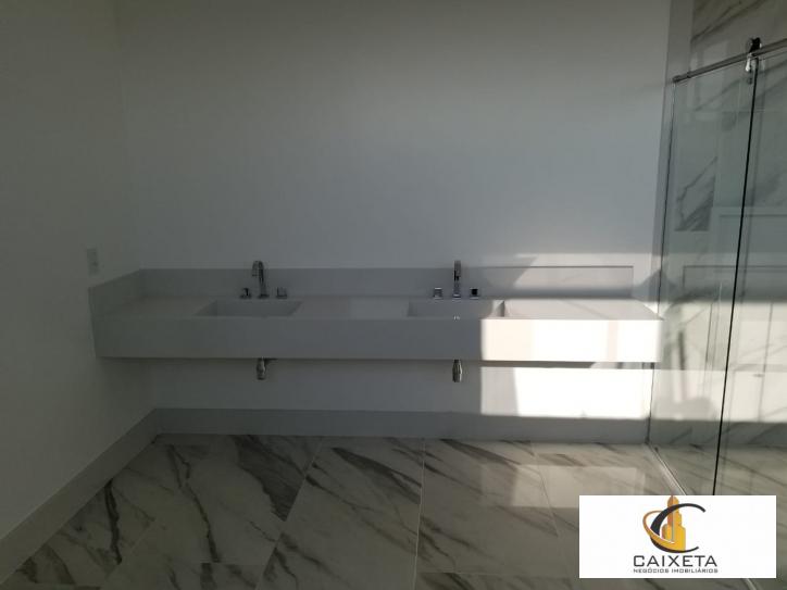 Casa para Venda em Santana de Parnaíba - 15