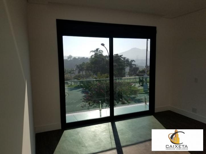 Casa para Venda em Santana de Parnaíba - 21