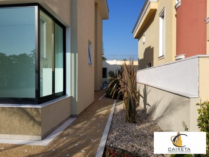 Casa para Venda em Santana de Parnaíba - 25