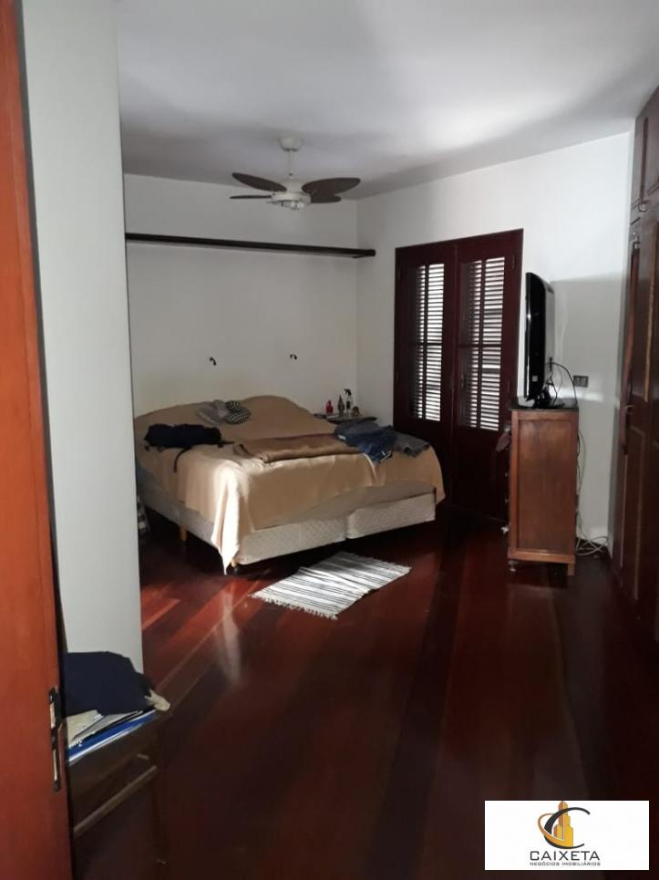Casa para Venda em Santana de Parnaíba - 4