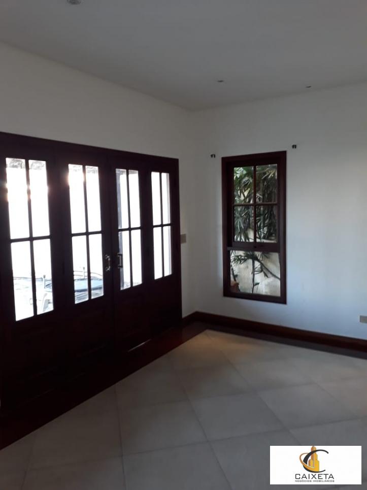Casa para Venda em Santana de Parnaíba - 8