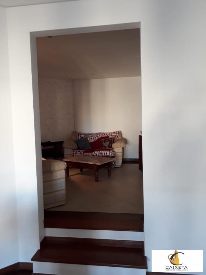 Casa para Venda em Santana de Parnaíba - 12