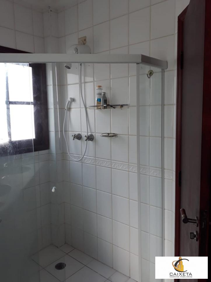 Casa para Venda em Santana de Parnaíba - 16