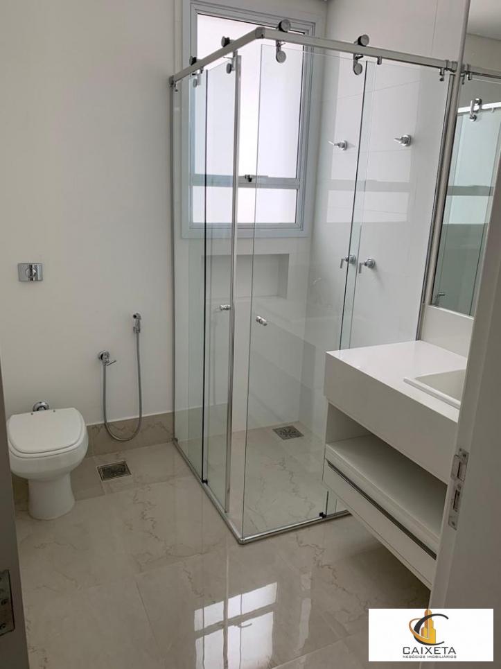 Casa para Venda em Santana de Parnaíba - 21